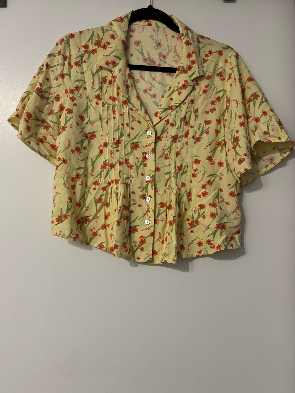 Yellow cottagecore t-shirt cropped blouse with floral print